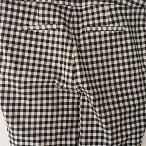Forever 21 black / white checkered pant